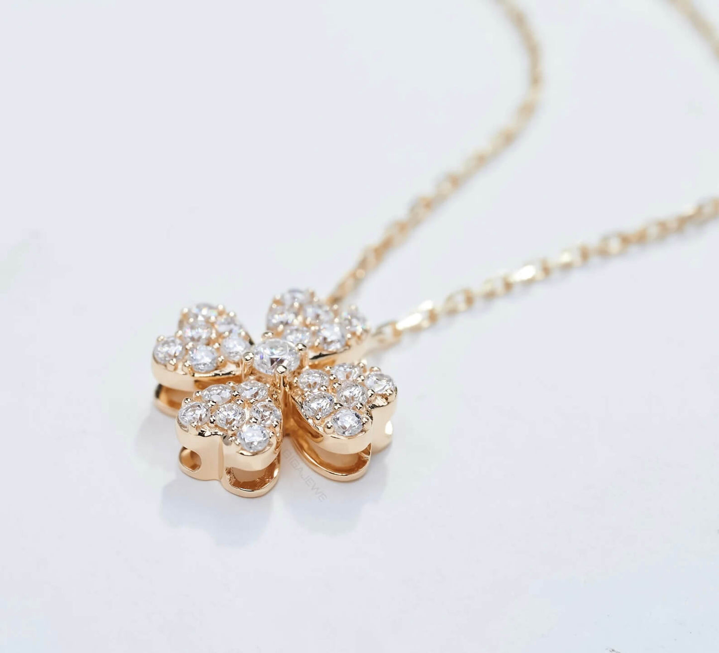 Halskette mit im Labor gezüchteten Diamanten für ein bleibendes Statement