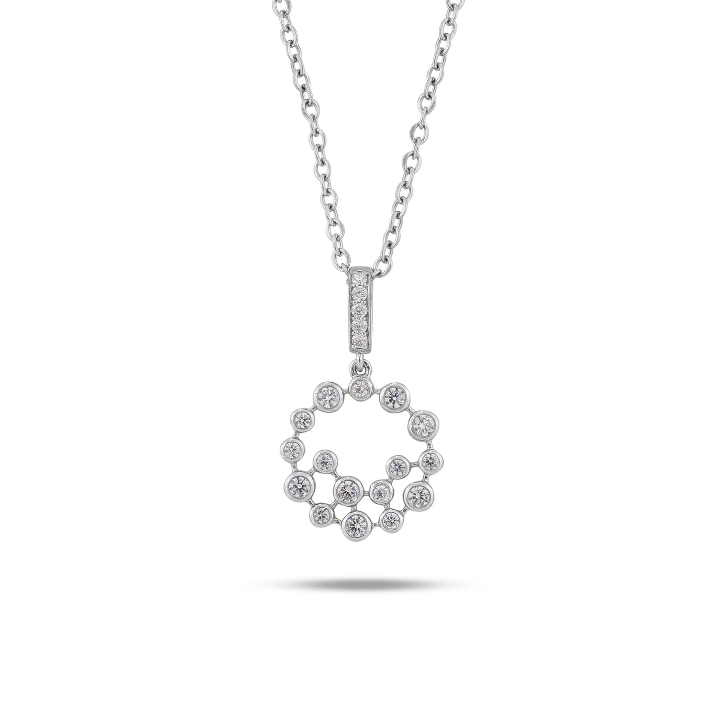 Floating Diamond-Bezel Necklace with a Classic Touch