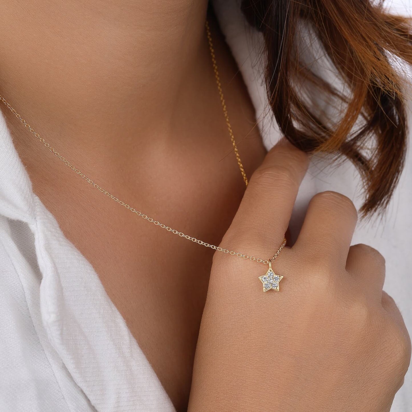 Zarte, im Labor gezüchtete Diamantstern-Halskette