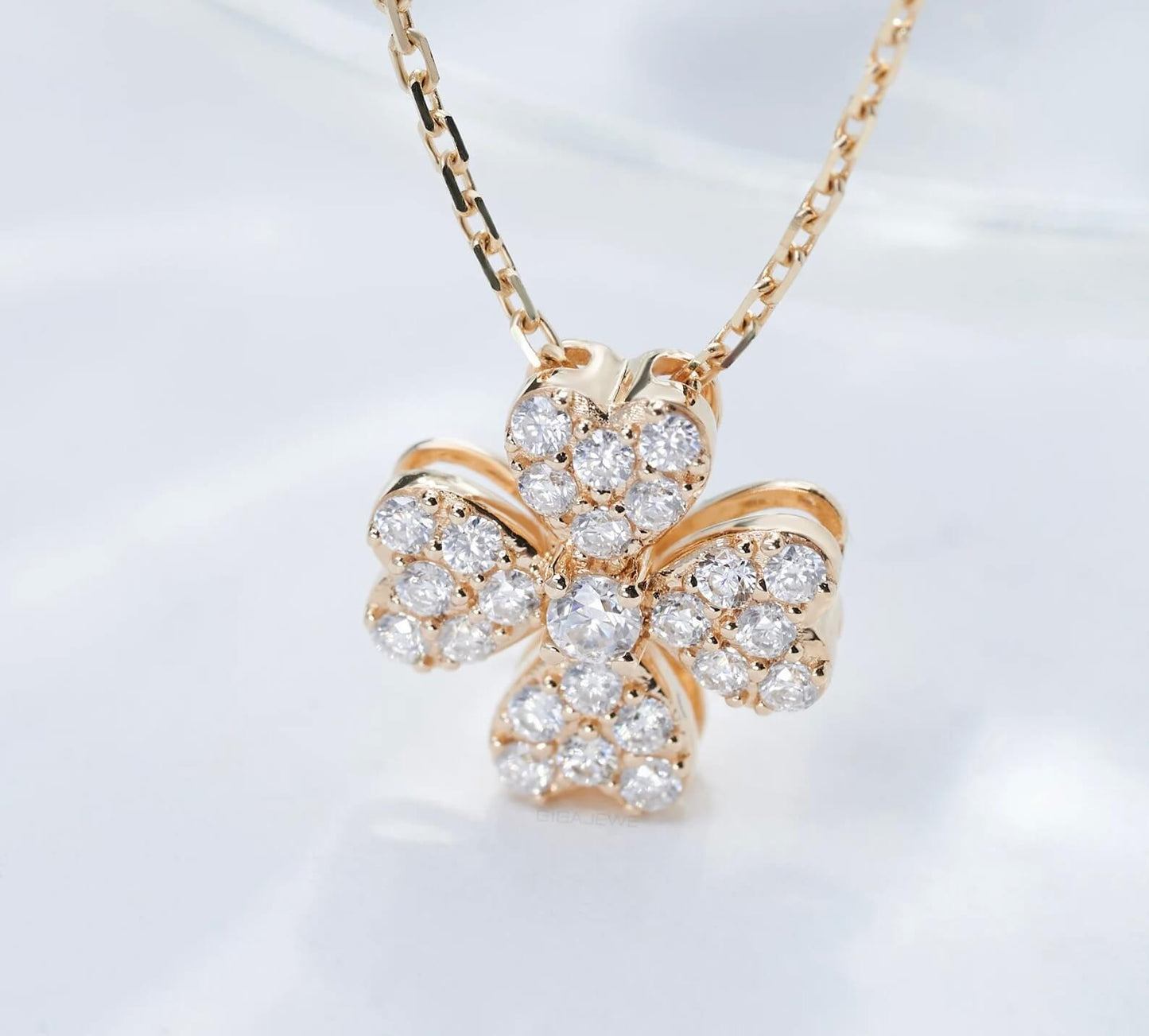 Halskette mit im Labor gezüchteten Diamanten für ein bleibendes Statement