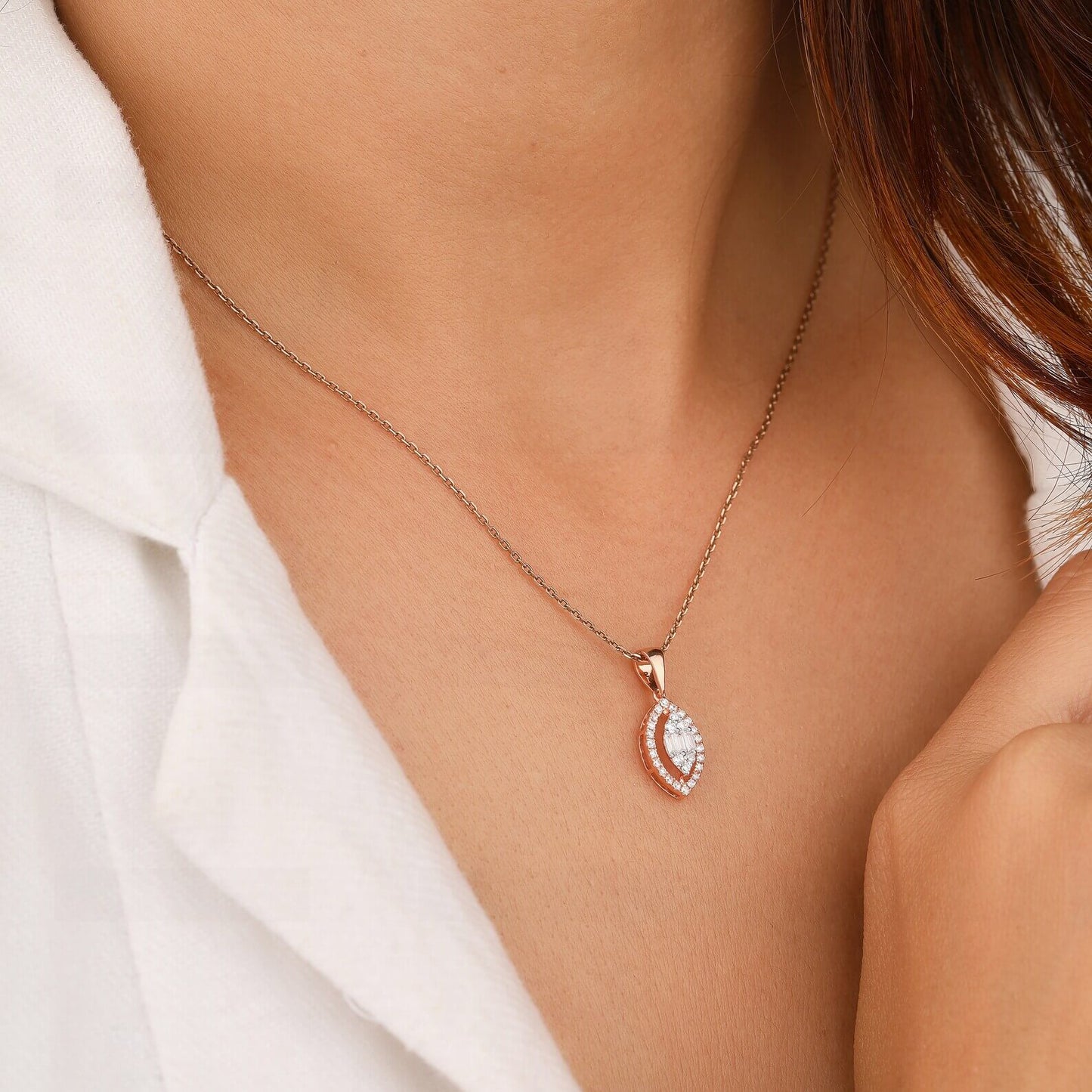 Halskette mit Anhänger aus im Labor gezüchteten Diamanten, mit Präzision gefertigt