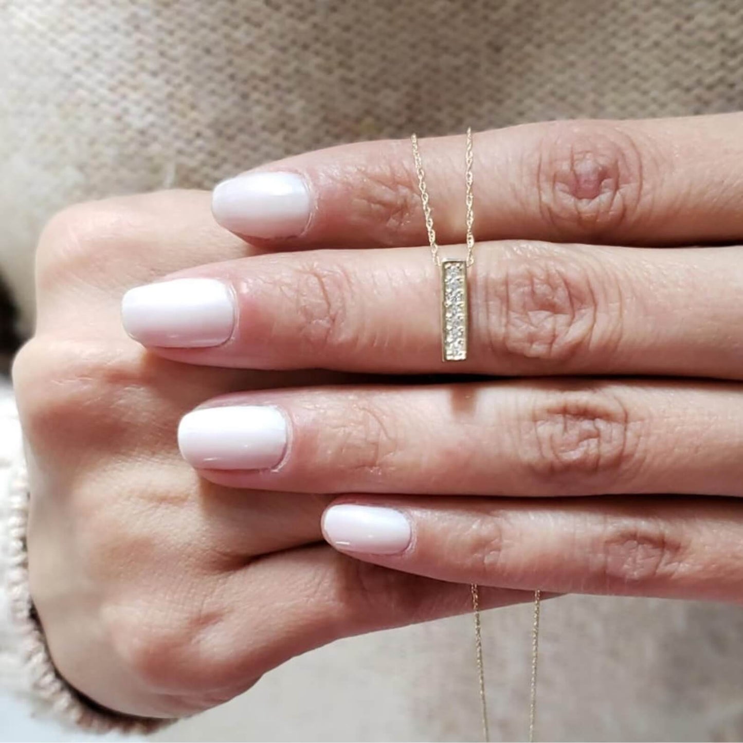 Diamantbarren-Halskette mit im Labor gezüchtetem Diamanten