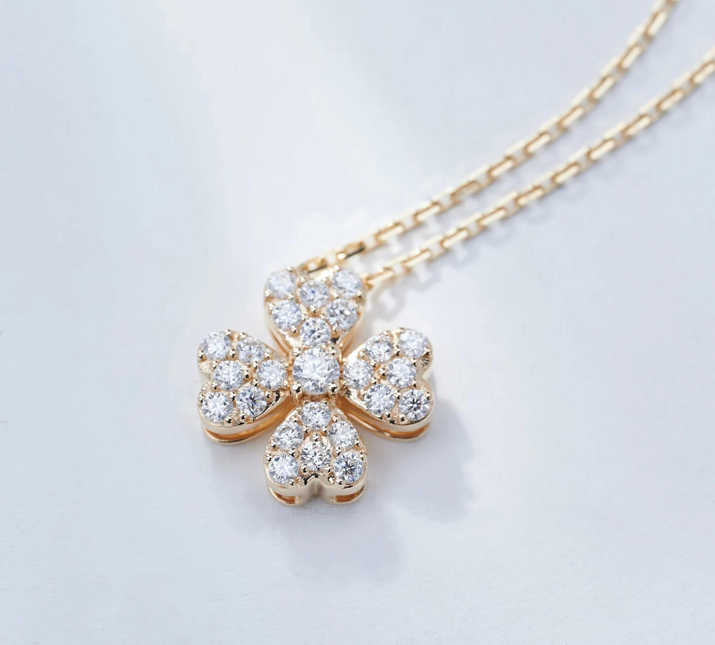 Halskette mit im Labor gezüchteten Diamanten für ein bleibendes Statement