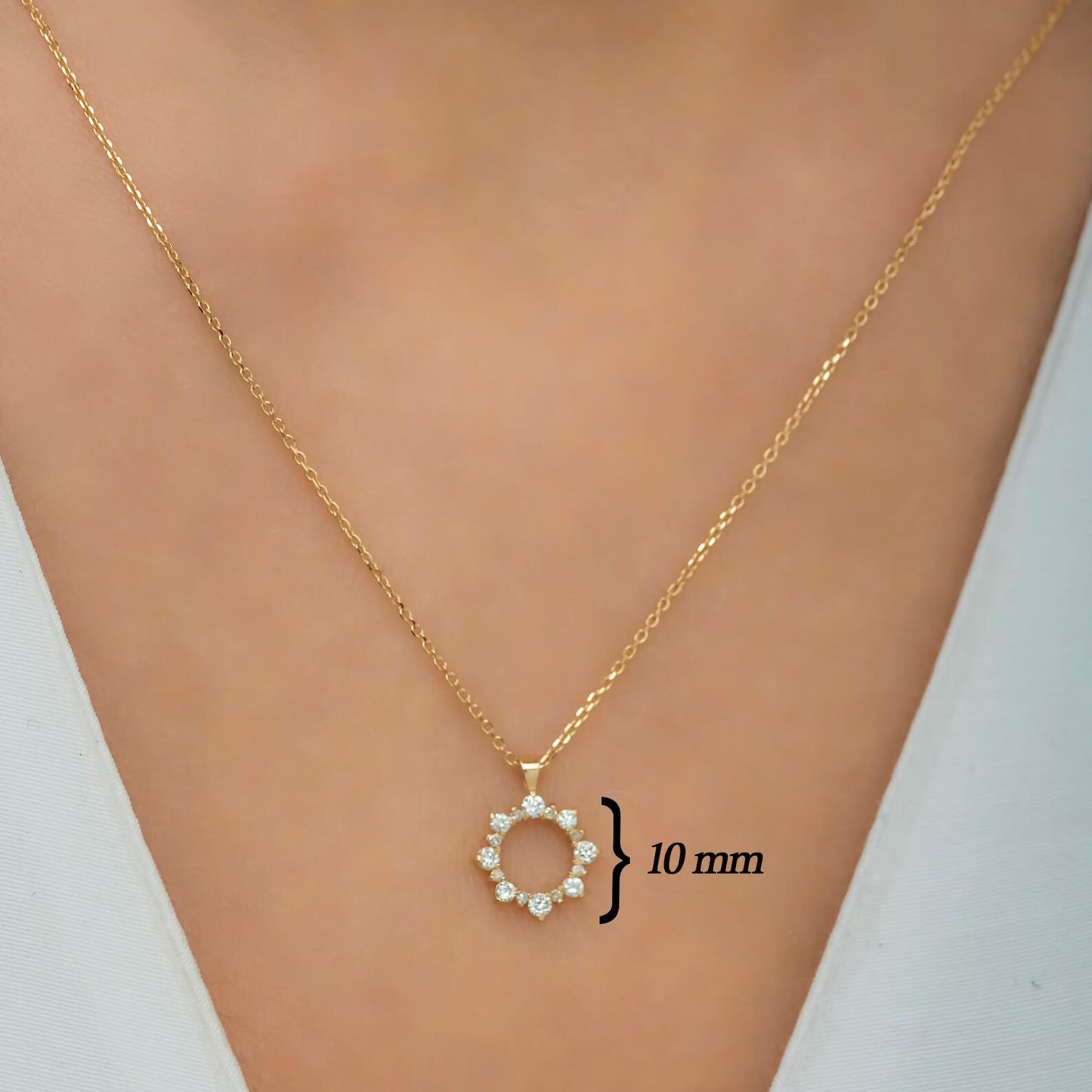 Sonnen-Damen-Halskette mit im Labor gezüchteten Diamanten und Pavé-Fassung aus Gold