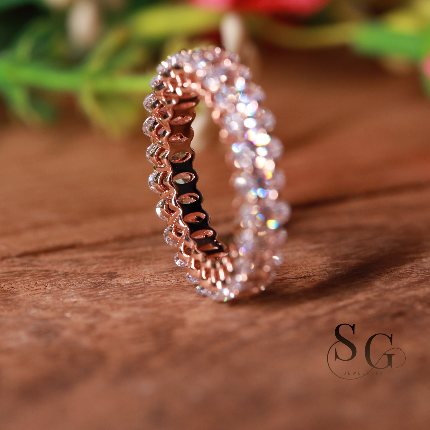 Oval shape diamond wedding band