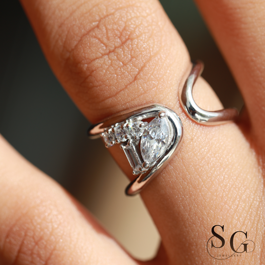 Minimalist Vintage Unique Ring Anniversary Wedding Gift Band.