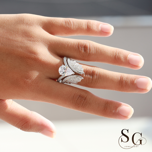 Pear cut lab grown diamond vintage white gold bridal set 2pcs - Bat Ring