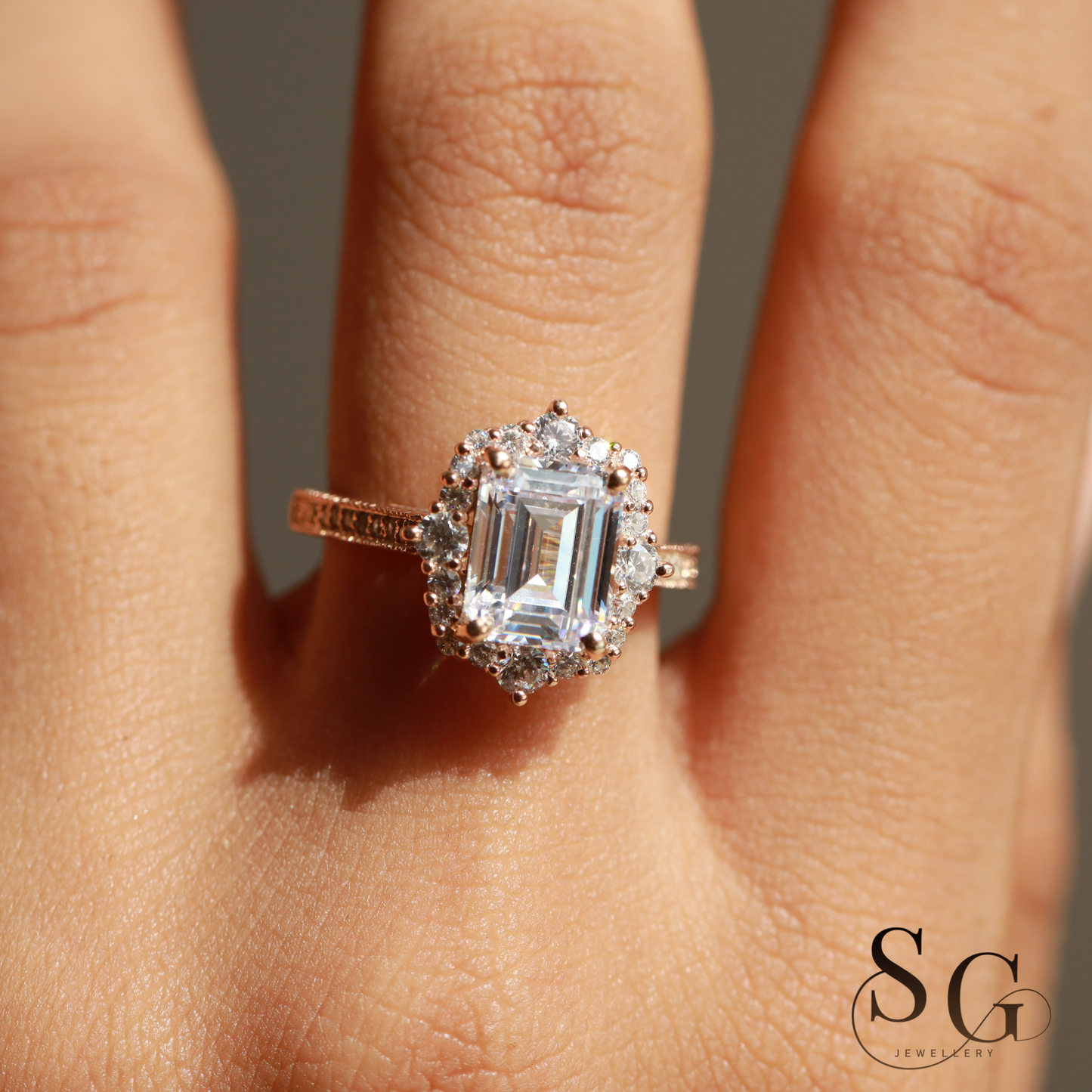 3 Karat Vintage-Verlobungsring mit Smaragdschliff und im Labor gezüchtetem Diamanten