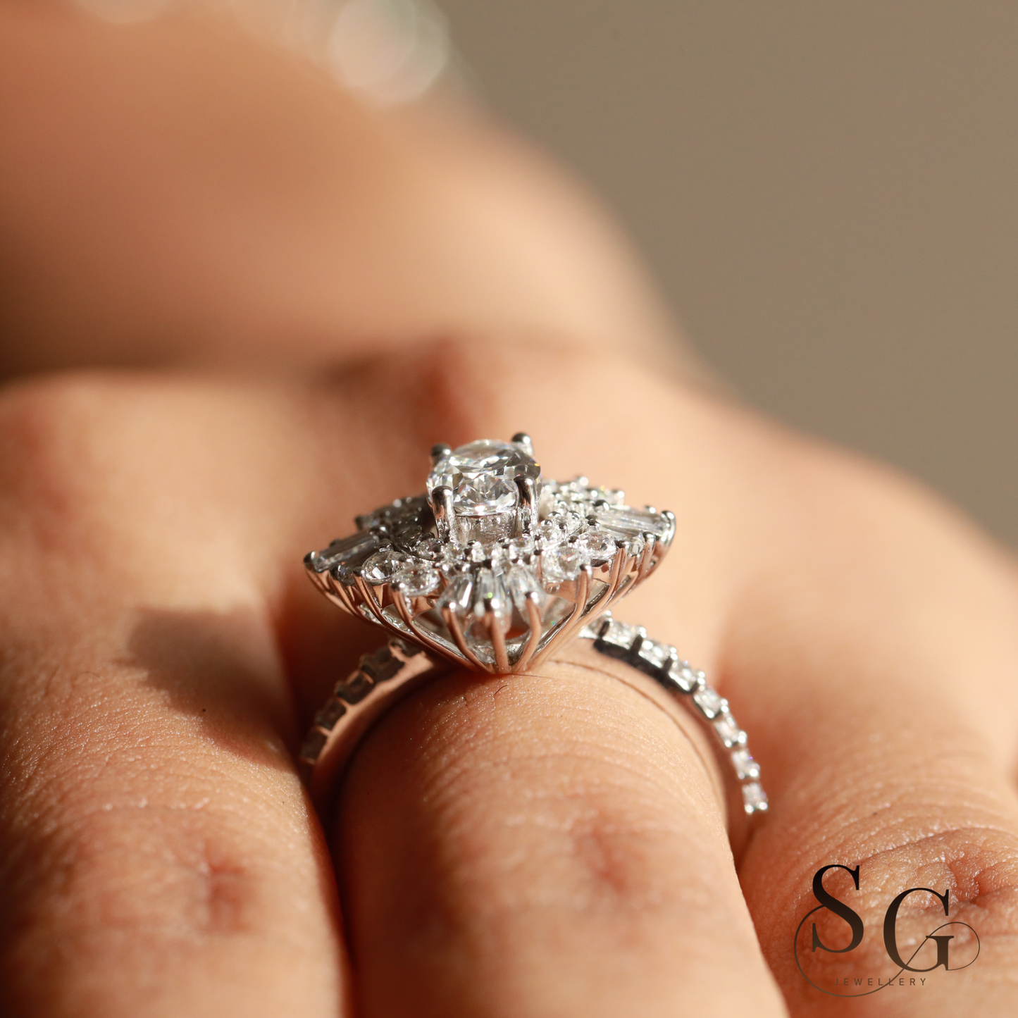 Vintage Hochzeitsring mit Labor-Diamanten und Verlobungsring