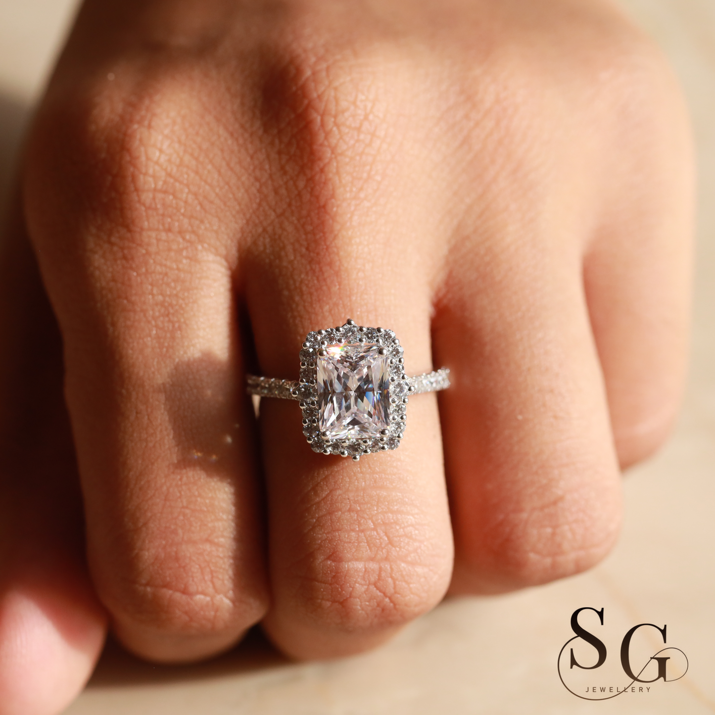 Halo Set Round Diamond with Center Radiant Cut Lab Grown Diamond Engagement Ring