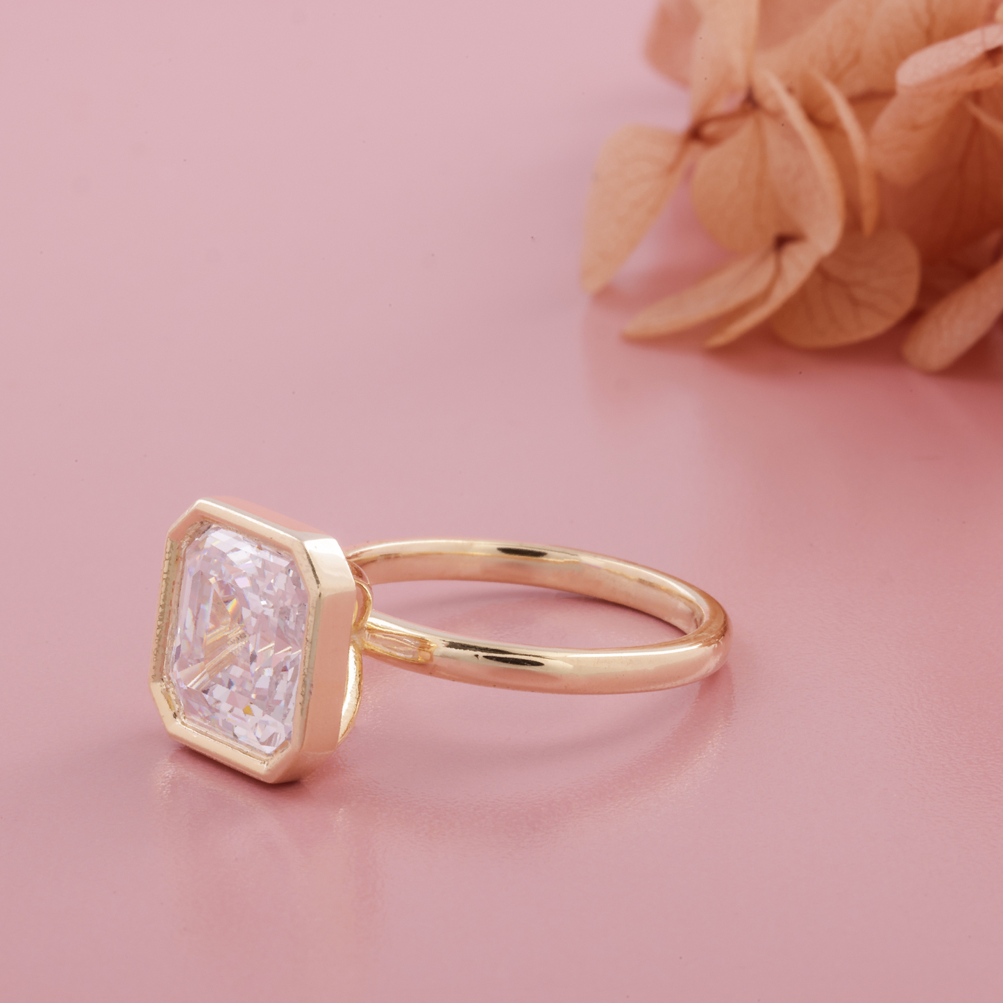 Verlobungsring mit 3 Karat Princess-Schliff-Diamanten aus Laborzucht