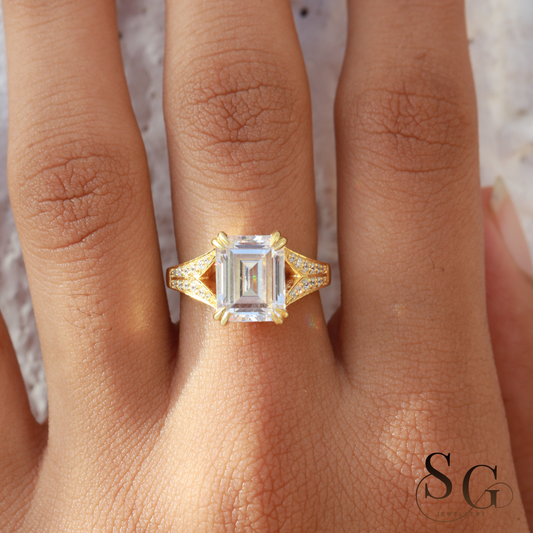 Emerald Cut Lab Grown Diamond Engagement Ring